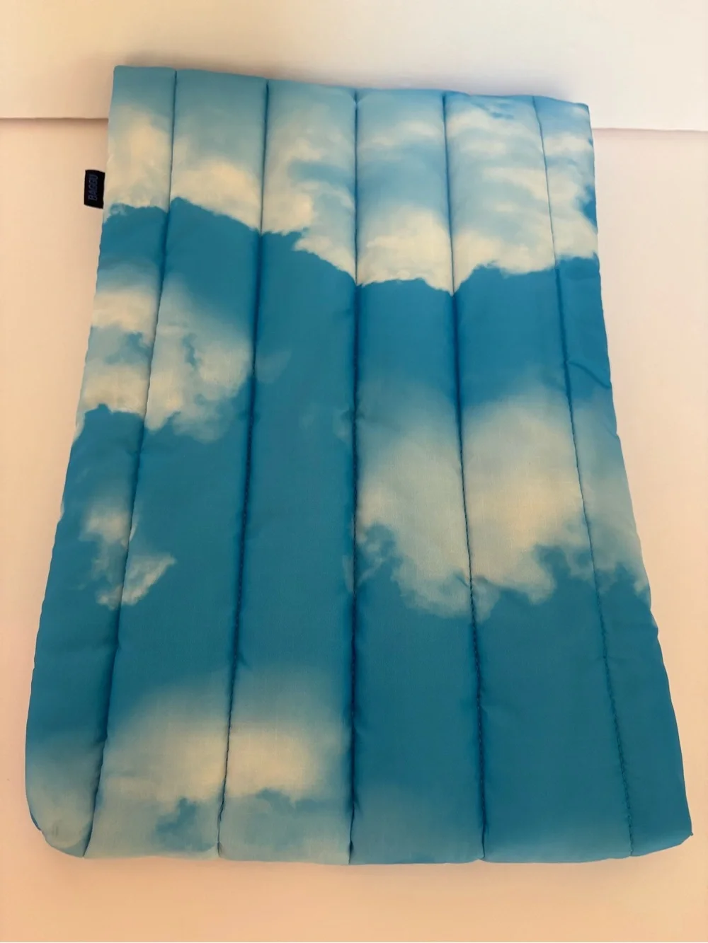 NWOT BAGGU Puffy Laptop Sleeve 16